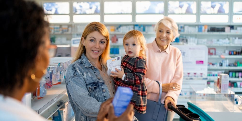 Chouchouter les jeunes mamans en pharmacie : valorisez votre offre bébé